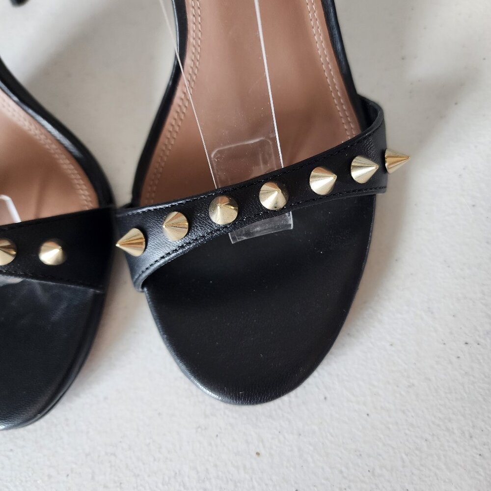 BCBGMaxAzria Sandals "NEW" - Picture 3 of 16